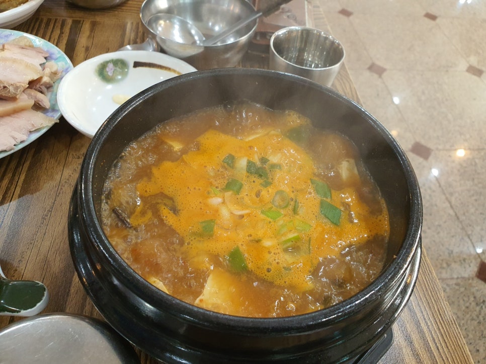 숲속의 컨벤션 이미지