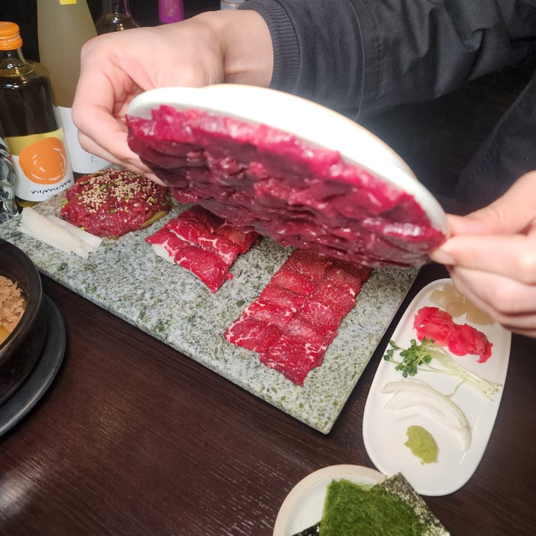 육회한녀석들 이미지