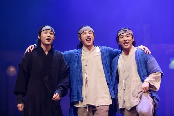 에이지엔터테인먼트(주) 이미지