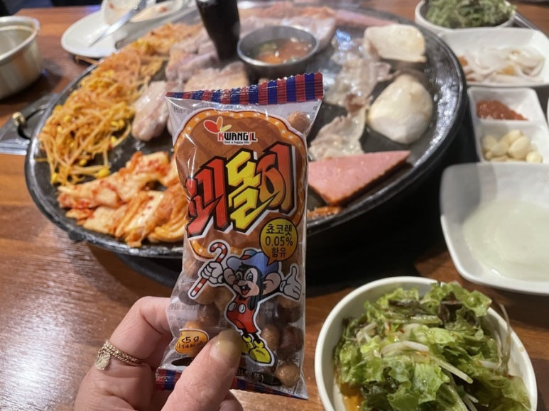 돈꿈솥뚜껑삼겹살 이미지