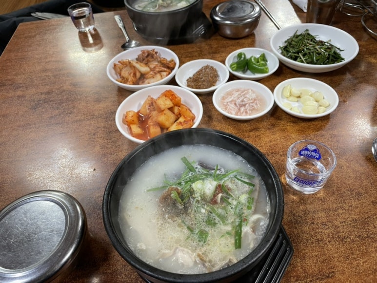 오리랑 국밥이랑 이미지