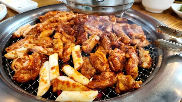 명물숯불닭갈비 이미지