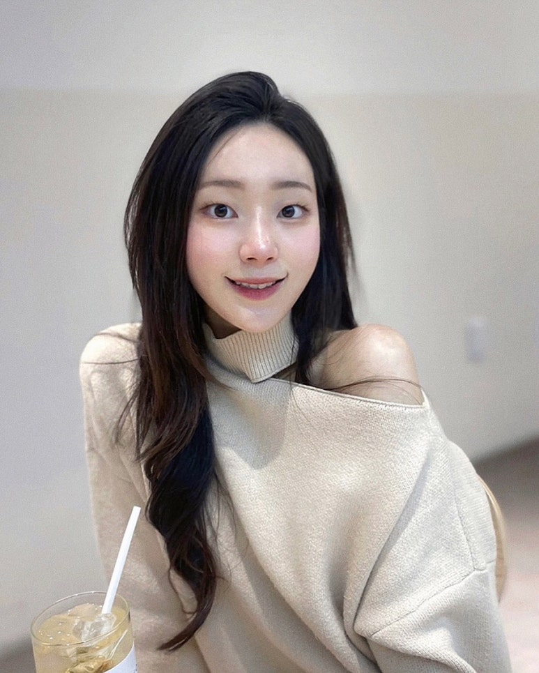 규리헤어라인 이미지