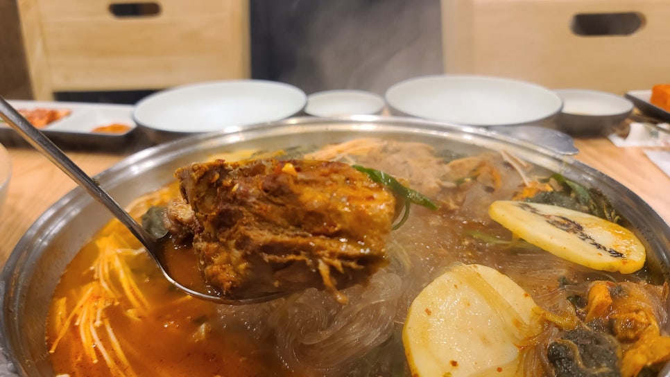 맛나감자탕 이미지