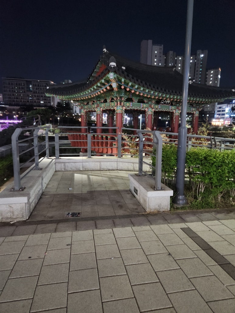 욕쟁이할매푸드 이미지