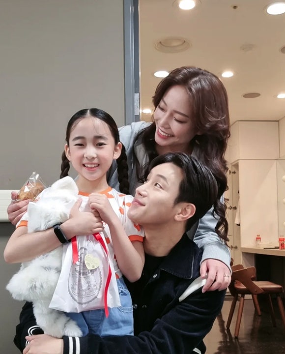 더키움엔터테인먼트 이미지