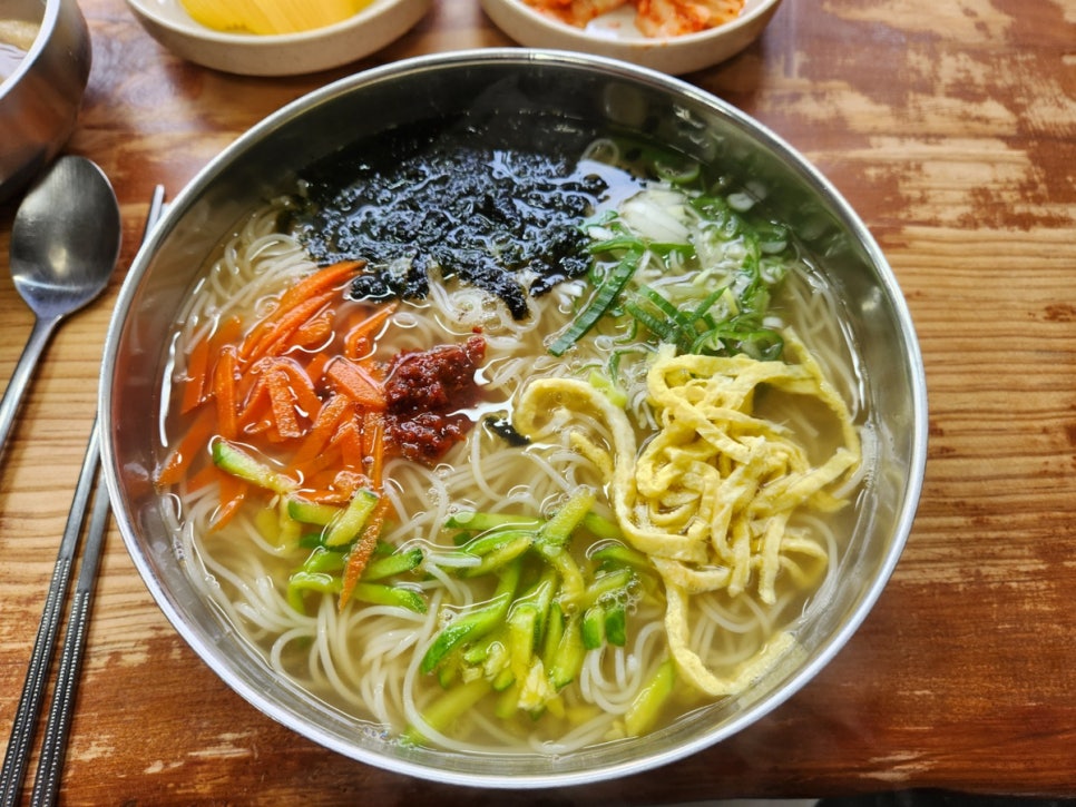 옛날우동잔치국수 이미지