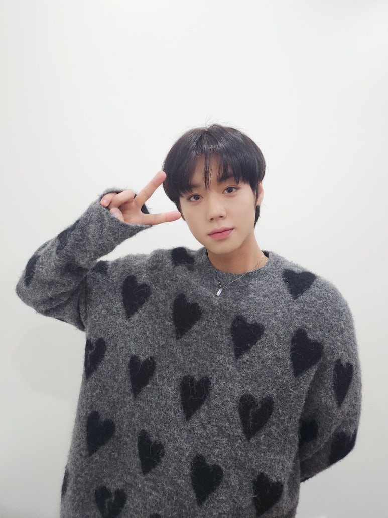 제이제이뮤즈 이미지