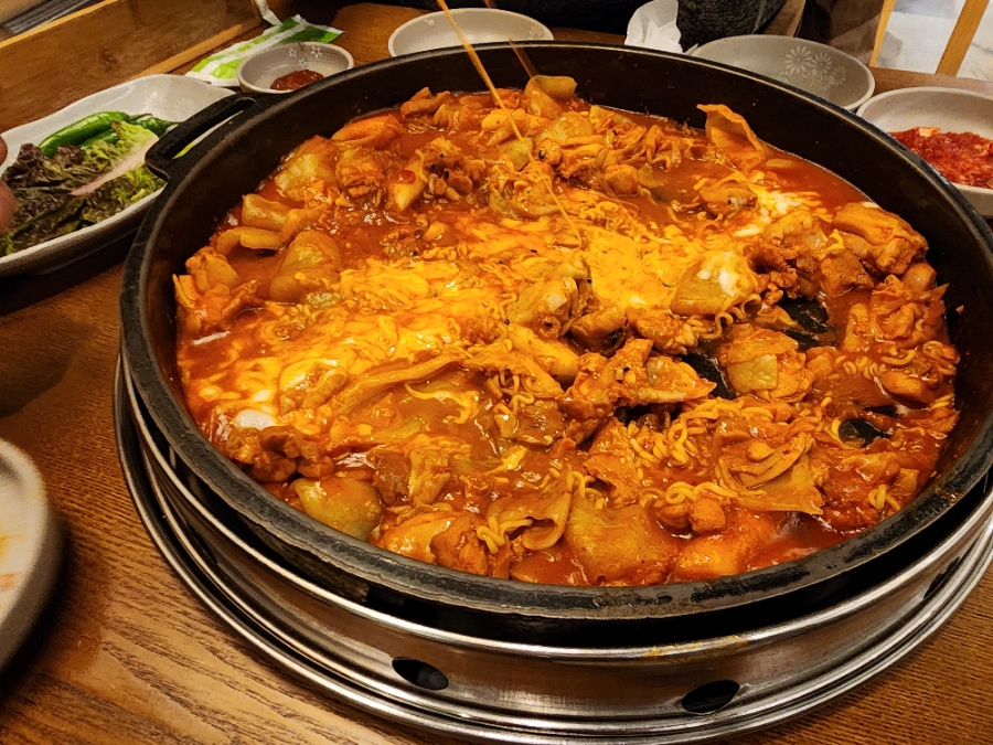 고수닭갈비 이미지