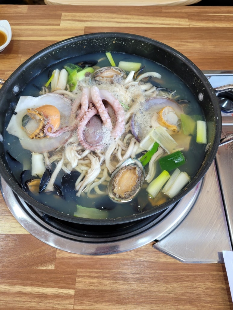석이네해물칼국수 이미지