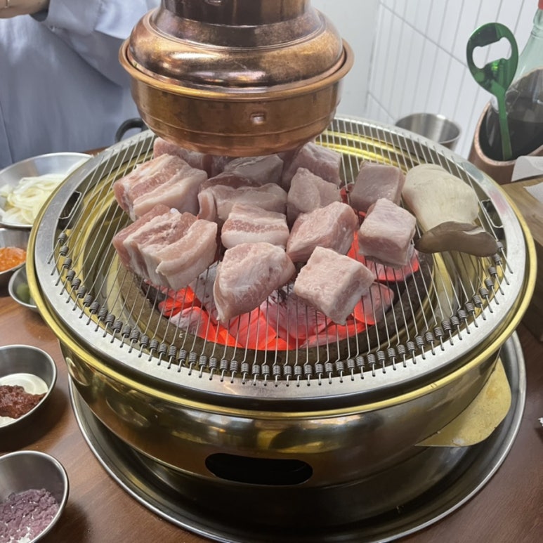 고기숲 이미지