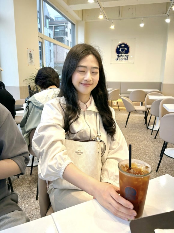 죠니커피 이미지