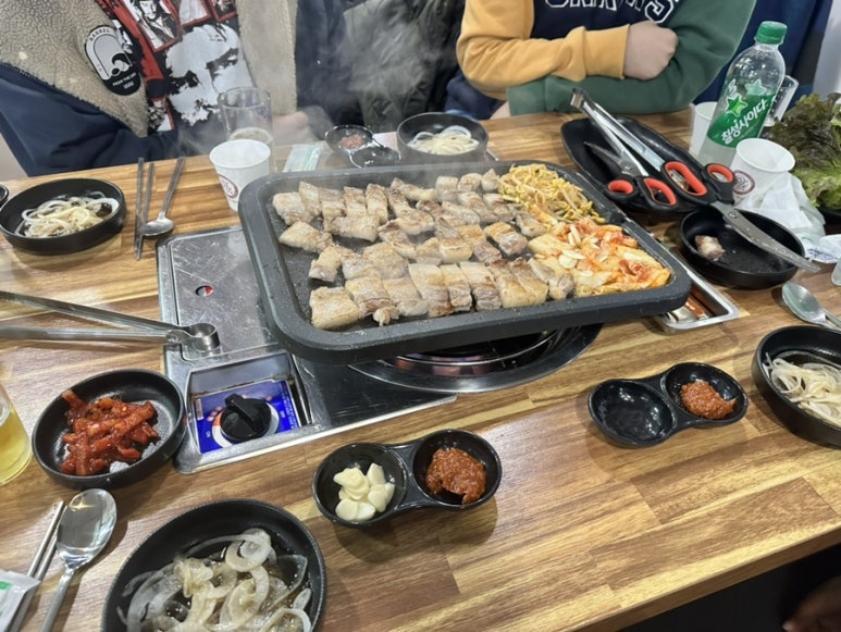 만리포뚱돼지 이미지