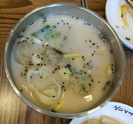 청와삼대칼국수 이미지