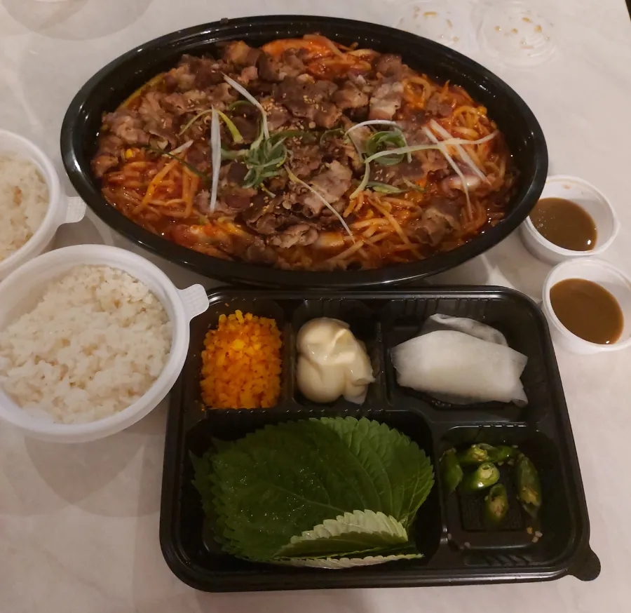 쭈꾸미싸롱 이미지