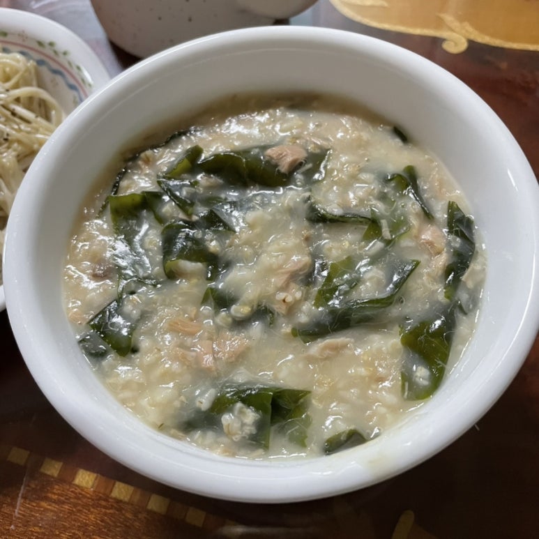 까망김밥 빨강떡볶이 이미지