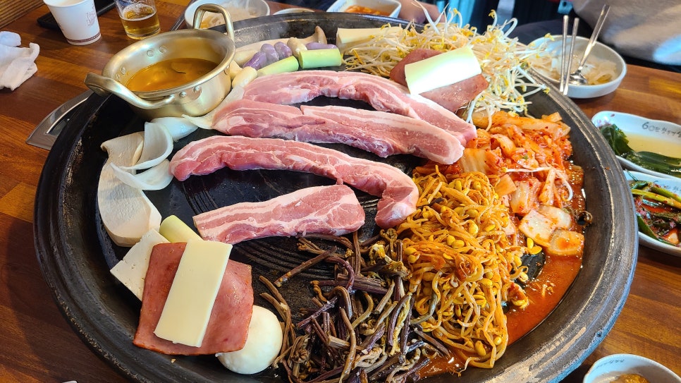 60판왕뚜껑삼겹살(곡선점) 이미지