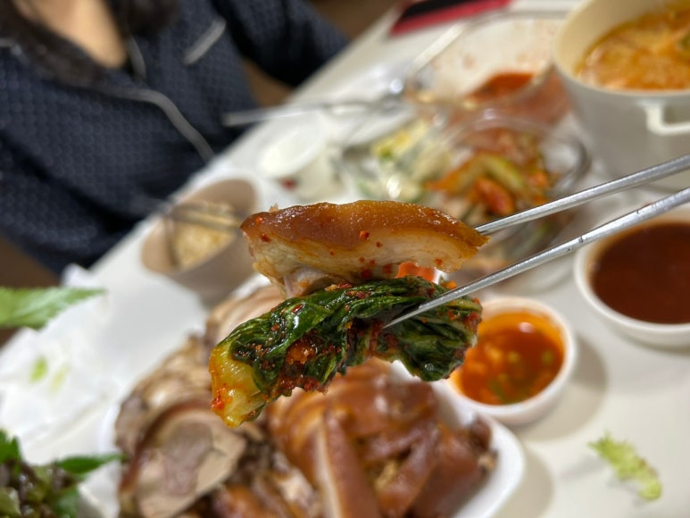 우리가족발&김치 이미지
