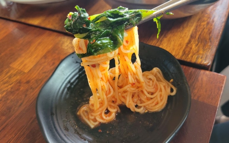 조아저씨성거산비빔국수 이미지