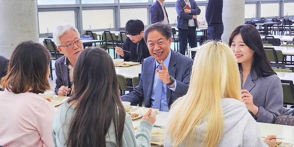 배재대학교 학생식당 이미지