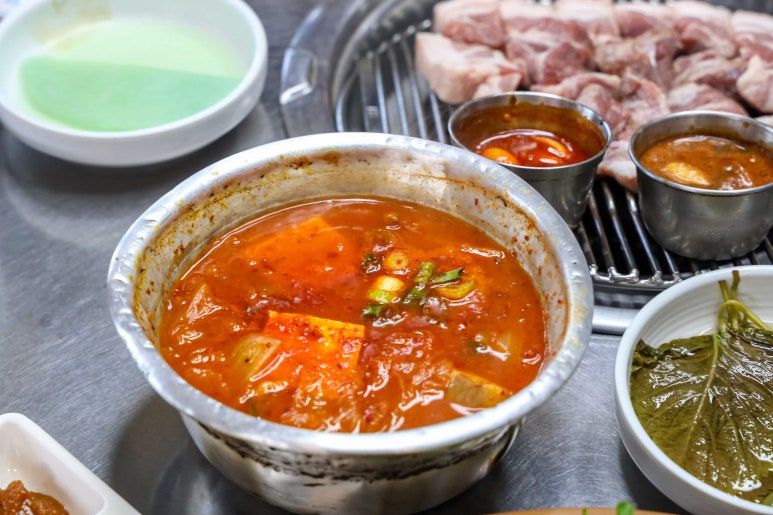 두툼한고기돈돼지 이미지