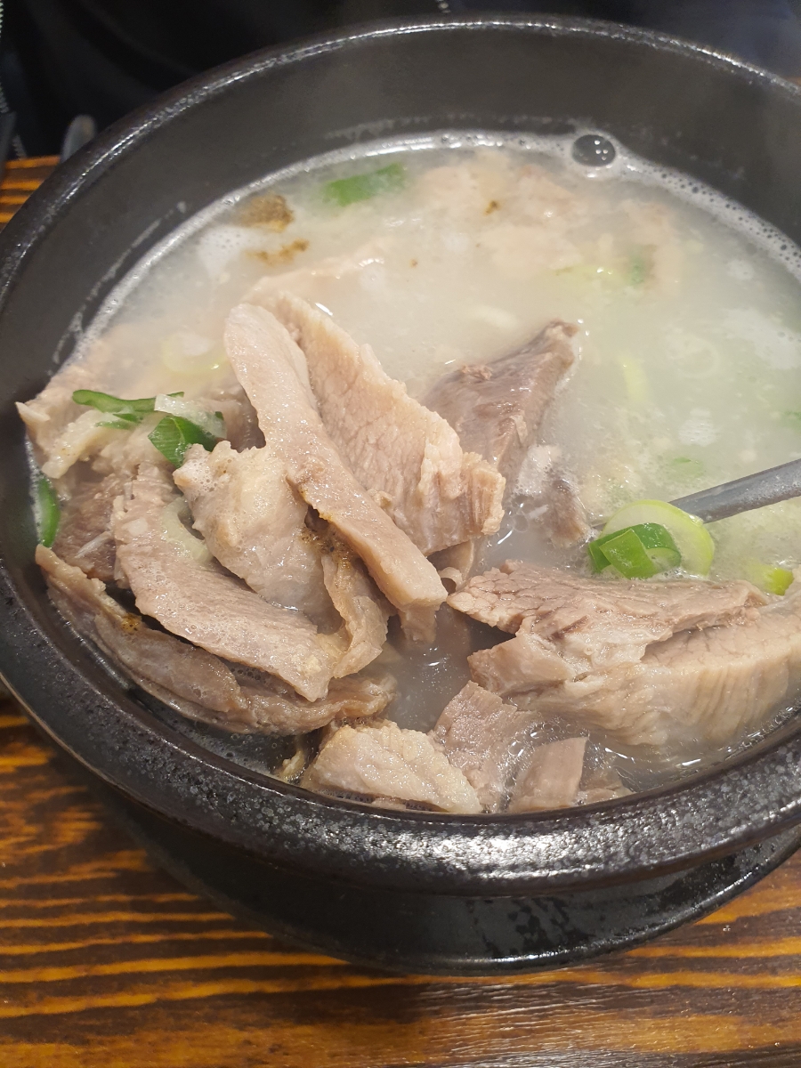 청화백 돼지국밥 이미지