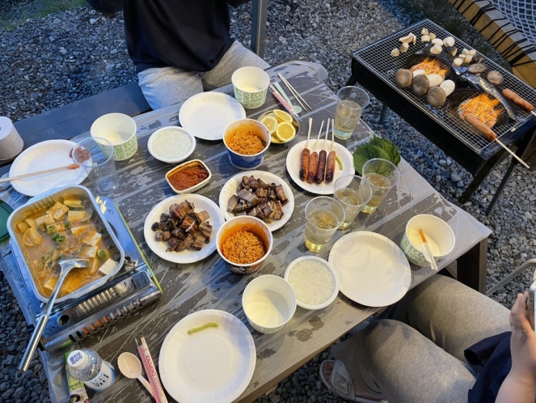 글램핑 봄 이미지