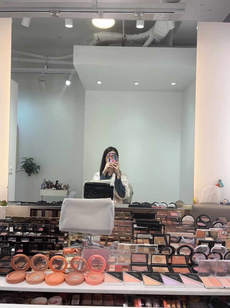 퍼스트레이디네일 이미지
