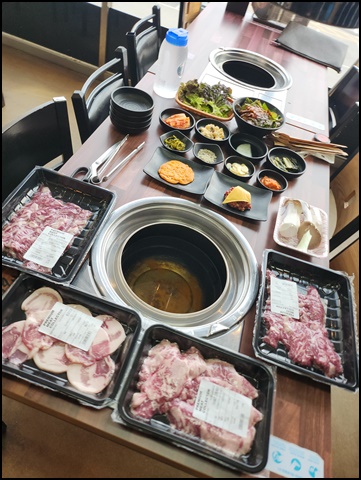엄청난고기집 이미지