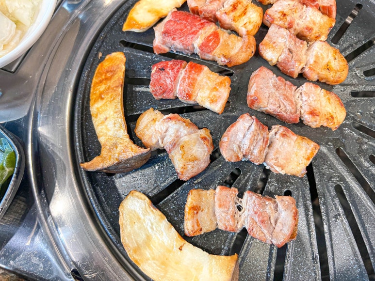 반송돈 수원광교점 이미지