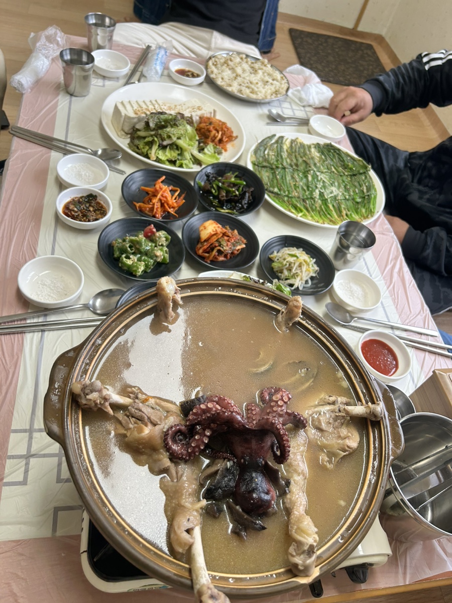 가마솥백숙 이미지