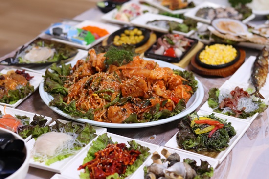 항구횟집 이미지