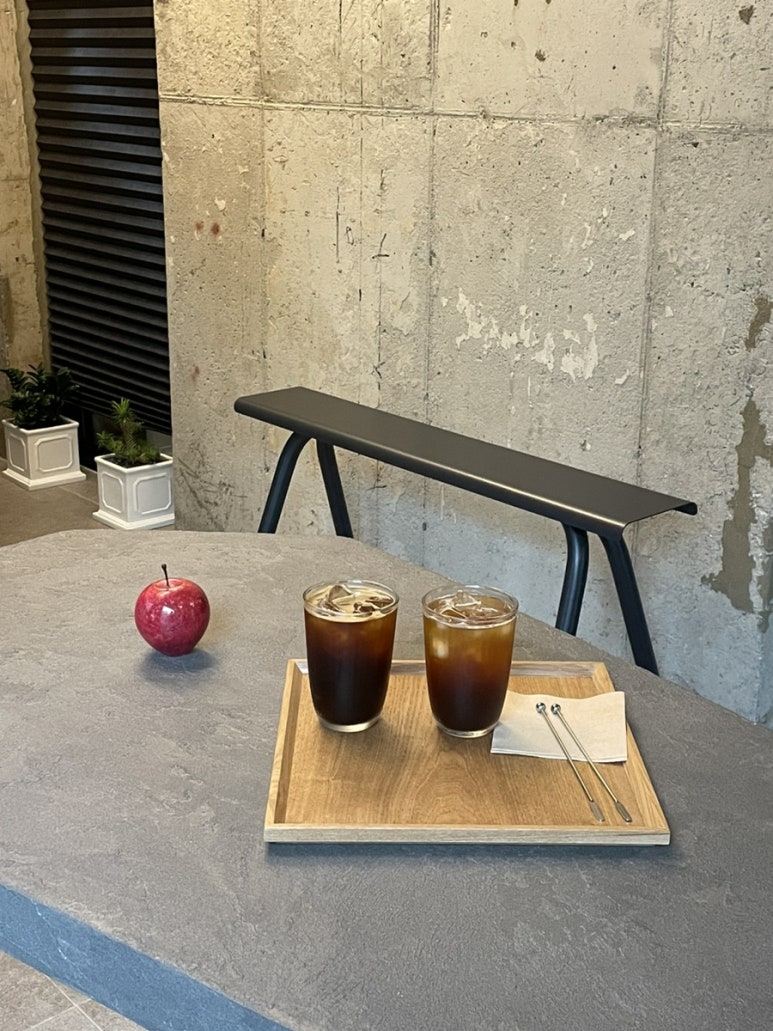 로우로우(llow rrow) 이미지