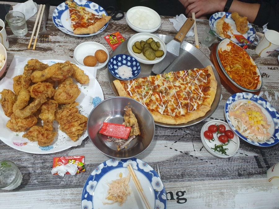 치킨먹고인생피자 이미지