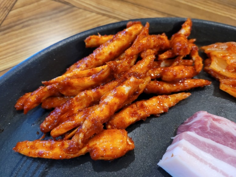더덕솥뚜껑삼겹살서문점 이미지