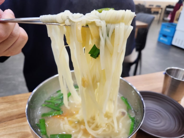 명동칼국수두정역점 이미지