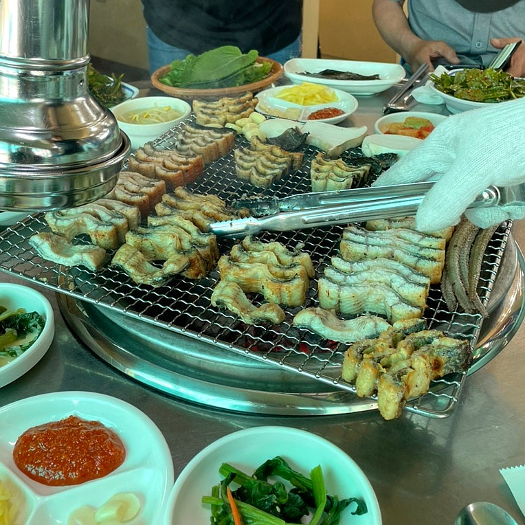 평화숯불민물장어구이 이미지