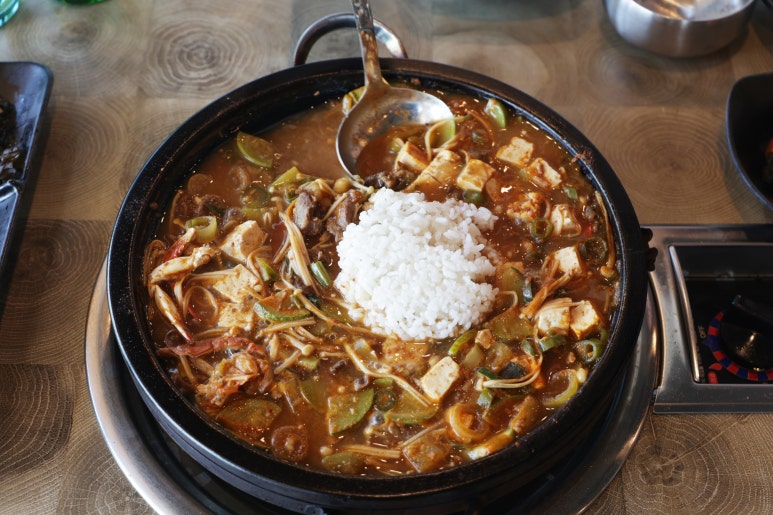 총체보리한우 정육식당 이미지