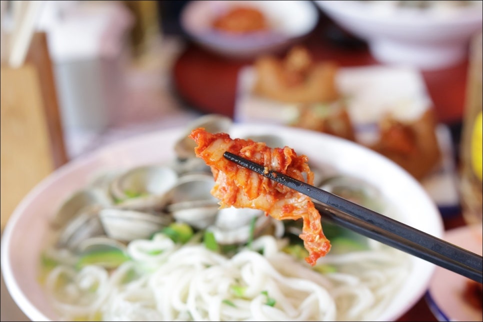 후통한우사시미육회연어연산 이미지