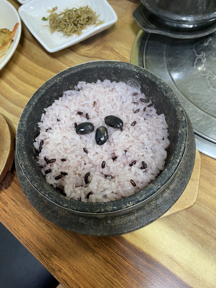 엄마네 돌솥밥 이미지