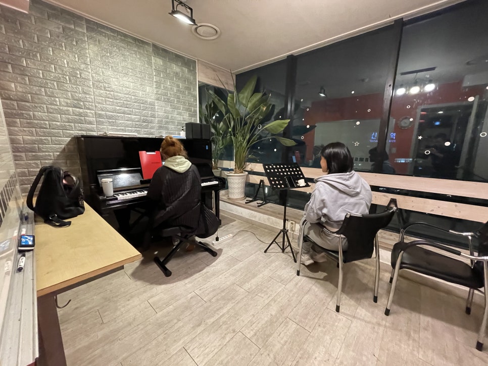 퀸실용음악학원 이미지