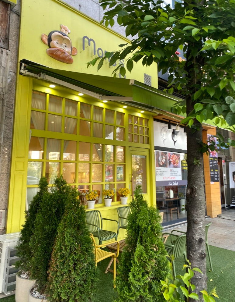 몽스몽스베이커리 이미지