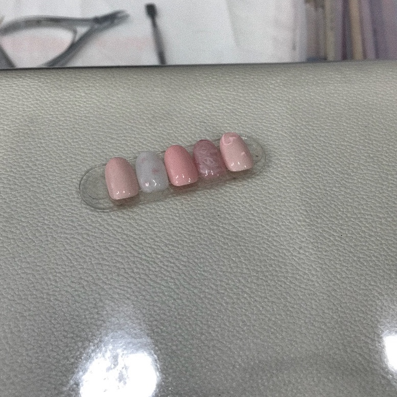 피어리스네일 이미지