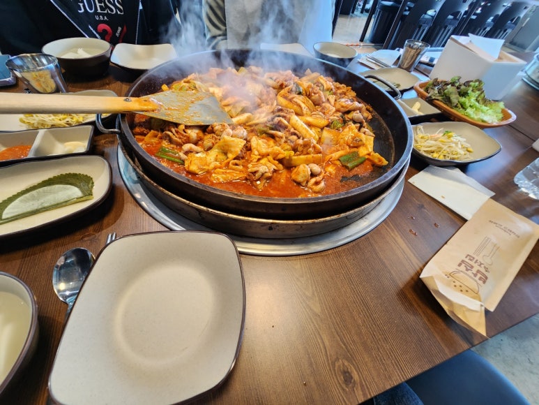 한결춘천닭갈비 이미지