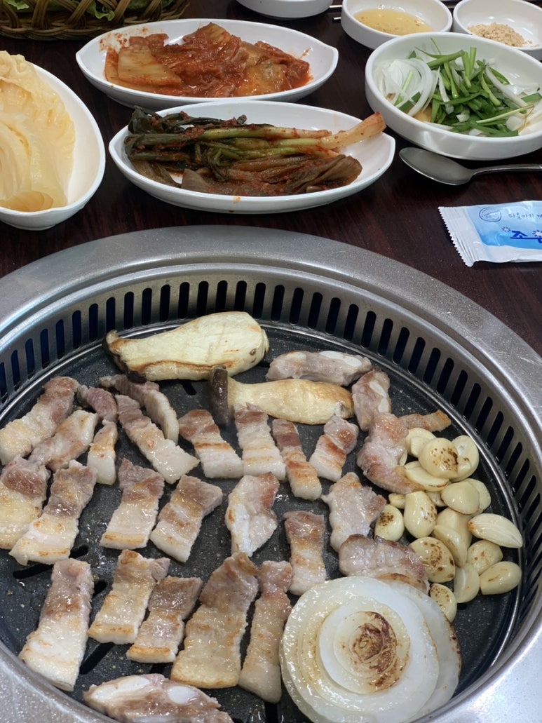지리산고원흑돼지 이미지