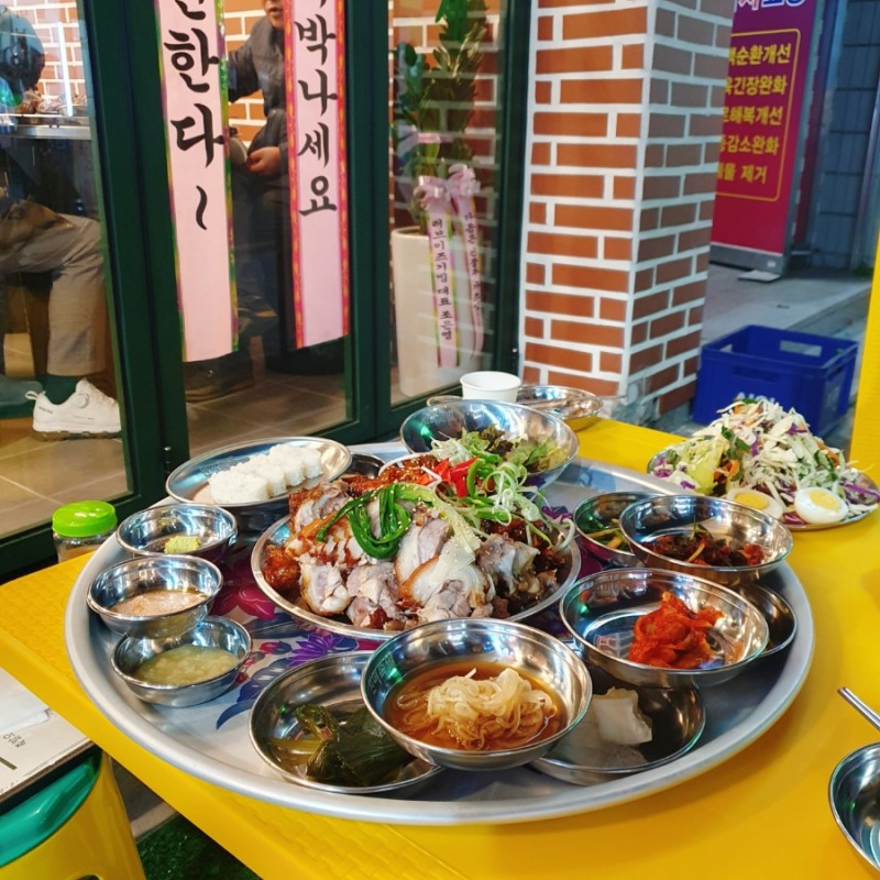 완미족발 이미지