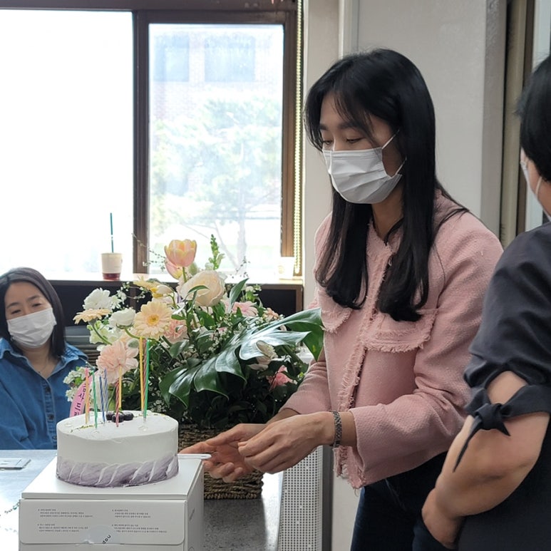 궁중병과연구원 이미지