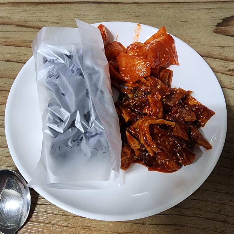 하동충무김밥 이미지