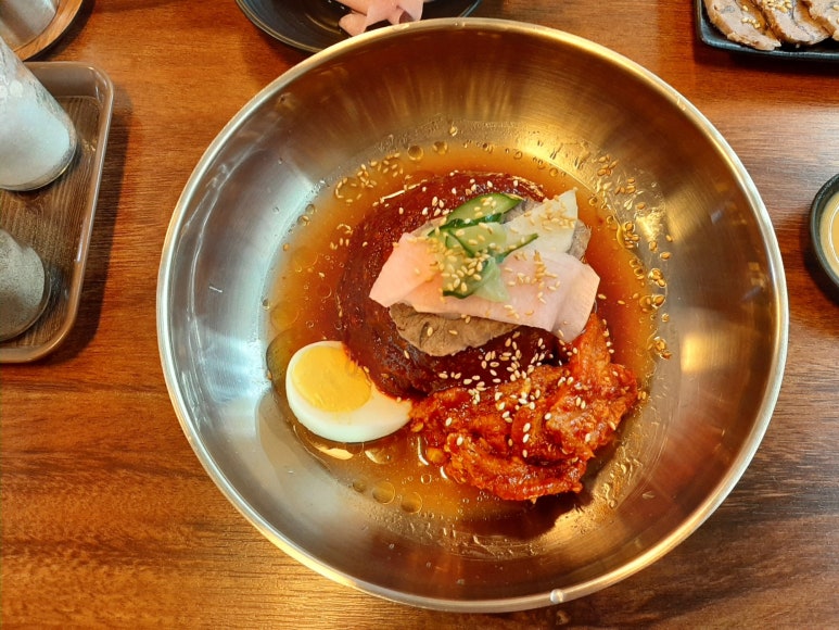 큰손 함흥냉면 이미지