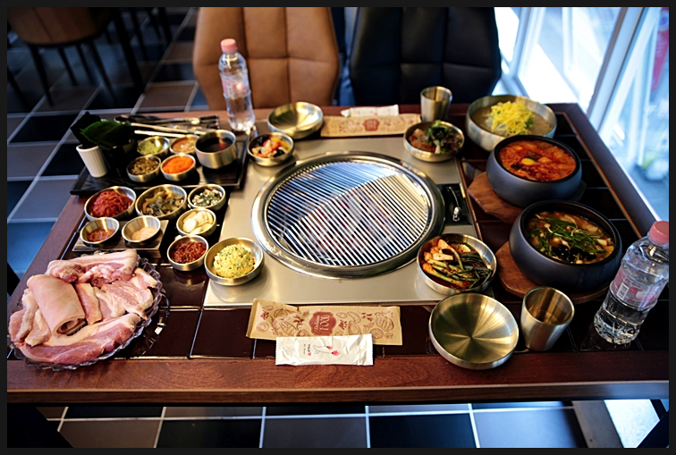 블랙돼지 이미지